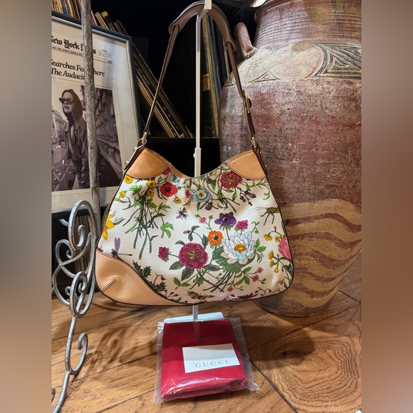 Gucci Flora Hasler Horsebit Hobo - Picture 4 of 7